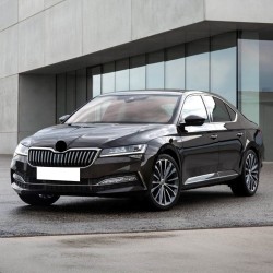 Skoda Superb 2020-2023 Ön Panjur Üst Plastik Kapak 3V0853343A