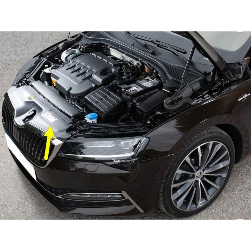 Skoda Superb 2020-2023 Ön Panjur Üst Plastik Kapak 3V0853343A