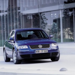 VW Passat B5.5 2001-2005 Ön Tampon Sağ Izgara Sissiz 3B0853666H-bisra